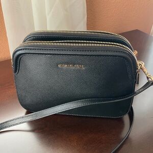 Michael Kors Houston Large Crossbody Bag